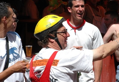 2006_Pentecotavic_beouets_131 - Prix Spécial du clonage 2006 (4123 visits, rating score 4.54, 1 comment) Prix Spécial du clonage 2006
Is ont voulu cloner Coluche et Eddy Merx pour en faire un cycliste ri... 2006_Pentecotavic_beouets_131 - Prix Spécial du clonage 2006