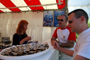Le rituel des huîtres à L'Estanquet le dimanche pour l'apéro