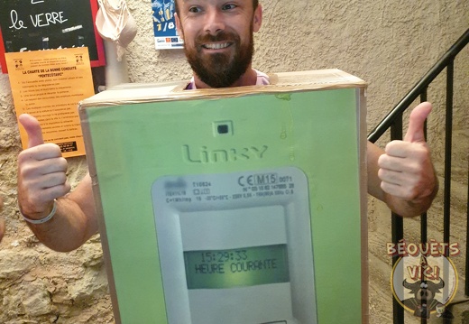 2019-06-08_Beouets_21-40_Lionel_Le compteur Linky (1046 visits, rating score 4.57, 3 comments) Le mec le plus électrique de Pentecôte 2019.
Merci à Lionel Lajarretie pour la photo, Bisous Cé... 2019-06-08_Beouets_21-40_Lionel_Le compteur Linky